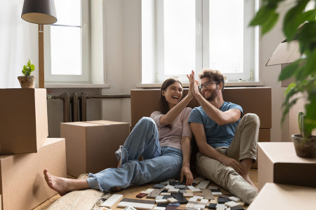 couple qui emménage